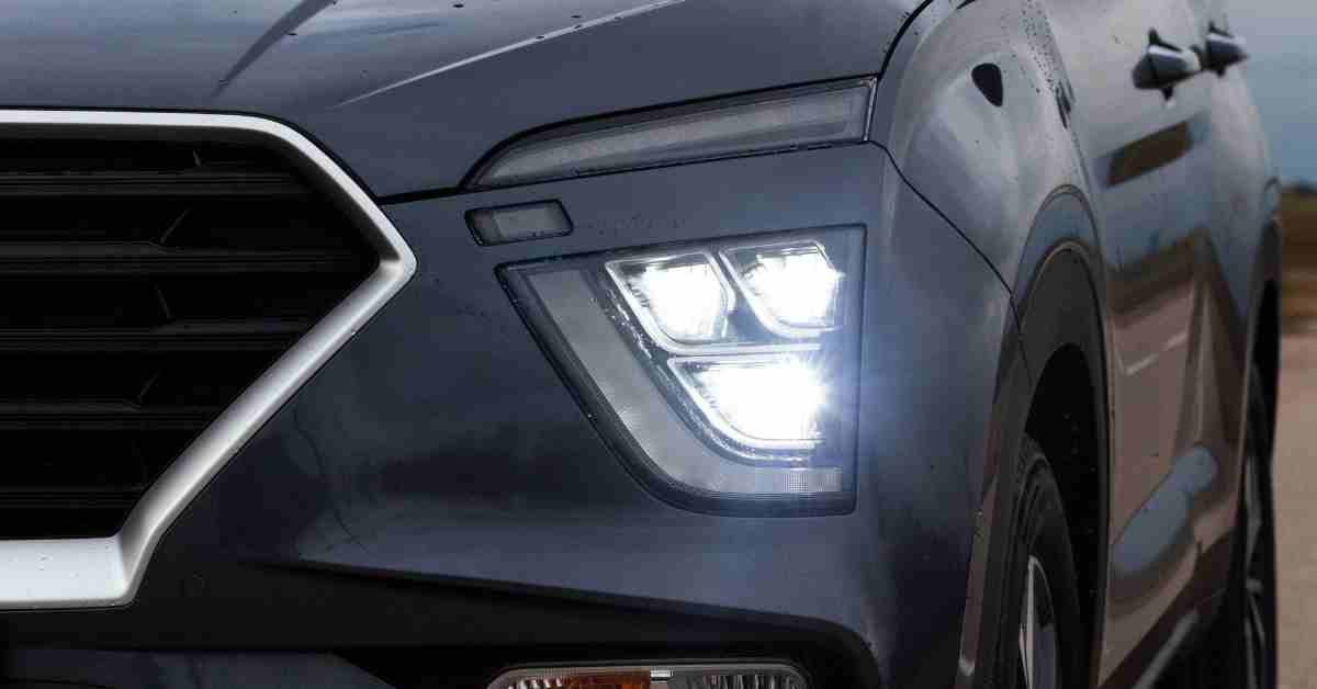 Front LED headlights of low beam and high beam of Hyundai Creta 2021 (Hyundai IX25)