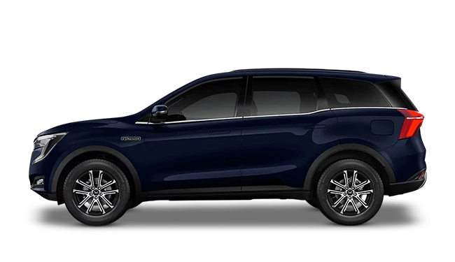 Mahindra XUV 700 AX7 Petrol MT 7 STR